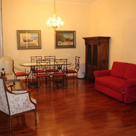 Colosseum New Charming Apartment Rome Bagian luar foto